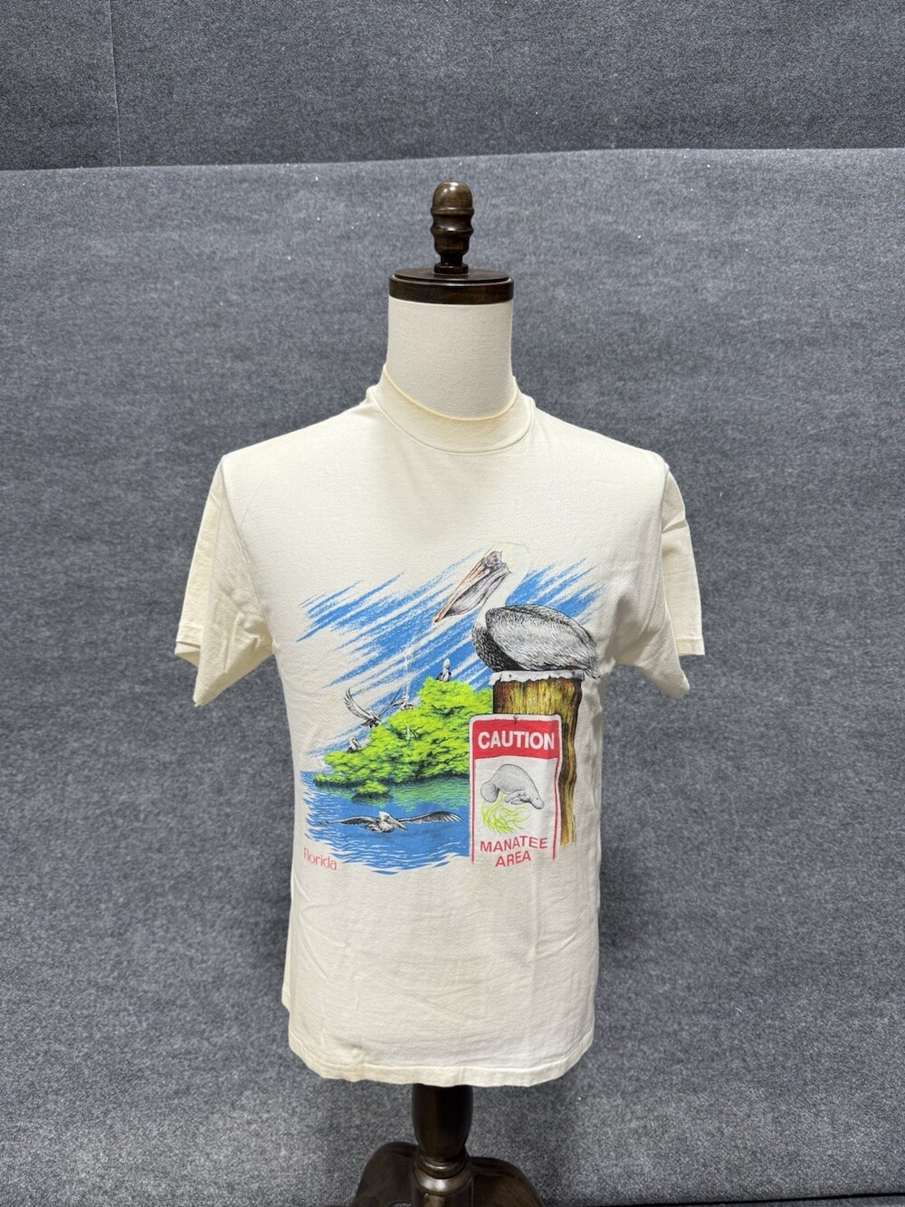 Vintage Florida Manatee Area Pelican Wildlife T-Shirt Hanes Beefy-T USA Medium